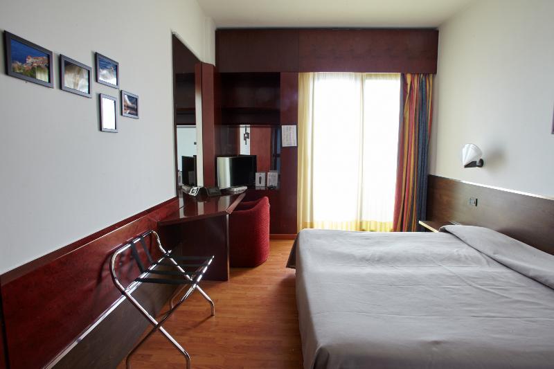 ארונה Hotel Concorde מראה חיצוני תמונה